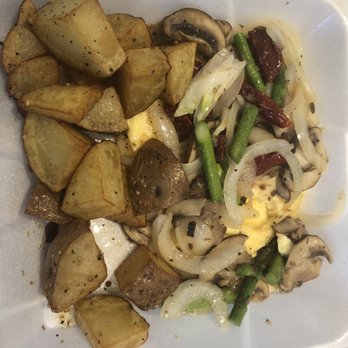 Bogart's Cafe - Michael scramble - Breakfast & Brunch Near Me - Honolulu, Hawaii