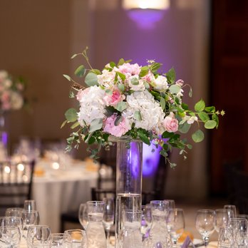 My Wedding Sense - Tall centerpieces - Wedding Planning Near Me My Wedding Sense - Tall centerpieces - Wedding Planning Near Me
