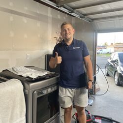 Fixkot - Eugene the repair technician.