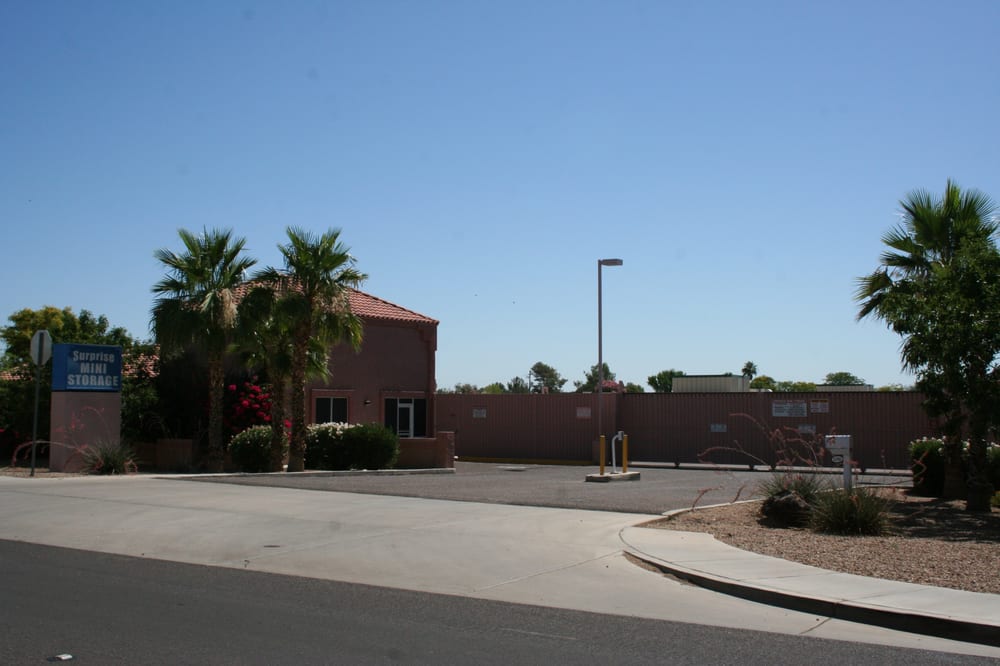SURPRISE MINI STORAGE Updated October 2024 11 Reviews 15701 N