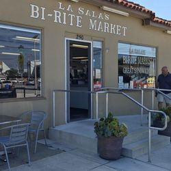 La Sala's Bi-Rite Market - Entrance