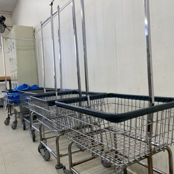 Coco Laundry - Laundromat, Wash & Fold - Carts to use - Laundromat Near Me - Long Beach, California Coco Laundry - Laundromat, Wash & Fold - Carts to use - Laundromat Near Me - Long Beach, California
