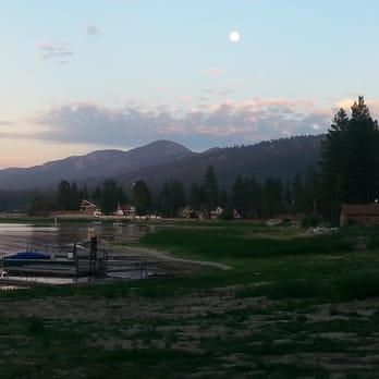 Shore Acres Lodge - Big Bear Lake, CA