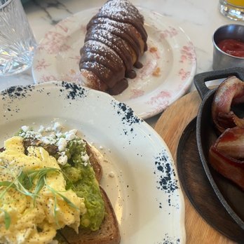 Little Hen - Breakfast & Brunch Near Me - Miami, Florida Little Hen - Breakfast & Brunch Near Me - Miami, Florida