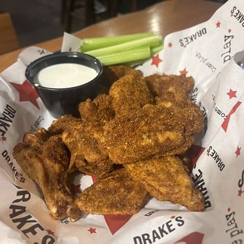 Drake's Keystone - Sriracha wings - appetizer - Sushi Bars Near Me - Indianapolis, Indiana Drake's Keystone - Sriracha wings - appetizer - Sushi Bars Near Me - Indianapolis, Indiana