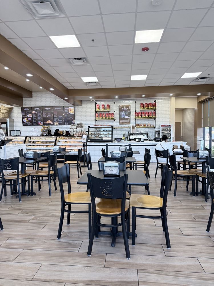 El Cafetal Bakery And Restaurant Image