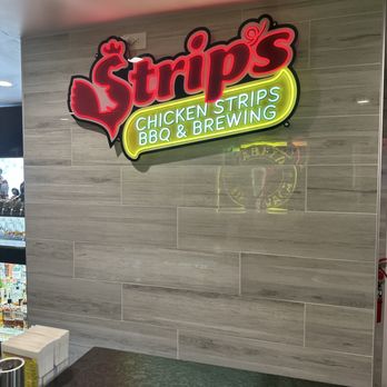 Strip's Chicken - Decor - Breweries Near Me - Lenexa, Kansas