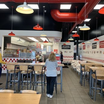 Five Guys - Nobody came here to dine in, even though that's an option. I waited along with others, properly distanced, until our food was done. - Burgers Near Me - Macomb, Michigan
