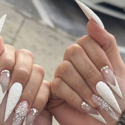 L'amitié Nails and Spa