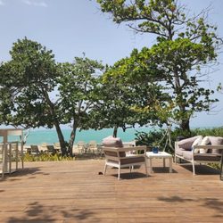 Bee Right Back Travel - Oceanfront accomodations in Playa Dorada