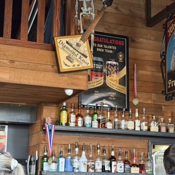 Diamond Knot Brewery & Alehouse - Breweries Near Me - Mukilteo, Washington