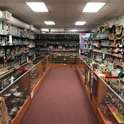 Puff & Stuff - Store front view
