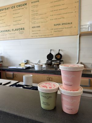 Frankie & Jo's Ballard by null