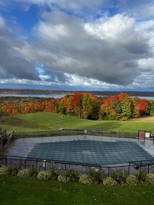 The Lakeview Restaurant by null