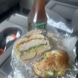 Nauraushaun Country Deli