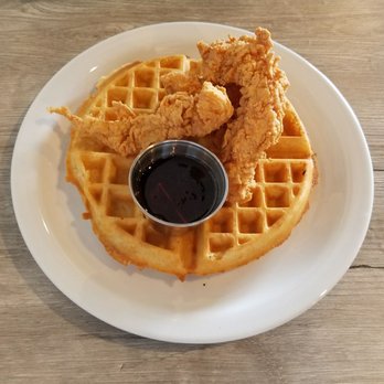 Della J's Delectables - Chicken and waffles - Southern Near Me - Alexandria, Virginia