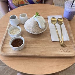 Signature bingsu and taro milktea