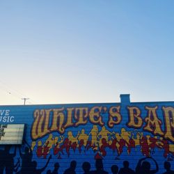 White's Bar