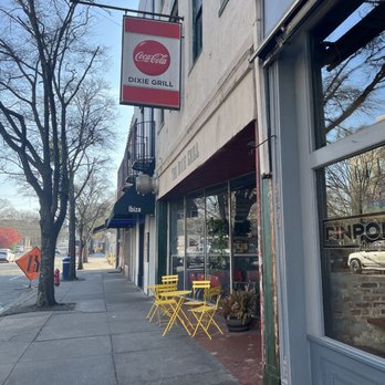 The Dixie Grill - Outside - Breakfast & Brunch Near Me - Wilmington, North Carolina