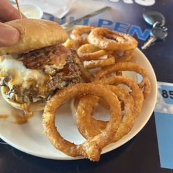 Smashers Bullpen - Bourbon Bacon Blues Burger