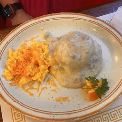 Alamode Cafe - Biscuits and gravy )half order)