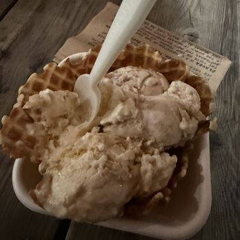 Jeni's Splendid Ice Creams - Ice Cream & Frozen Yogurt Near Me - Austin, Texas Jeni's Splendid Ice Creams - Ice Cream & Frozen Yogurt Near Me - Austin, Texas