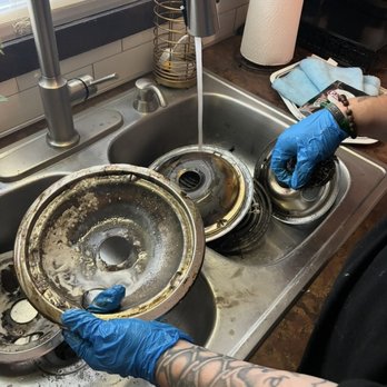 Sassy Cat House Cleaning - Getting stove nice and clean for this deep cleaning! - Home Cleaning Near Me - Omaha, Nebraska Sassy Cat House Cleaning - Getting stove nice and clean for this deep cleaning! - Home Cleaning Near Me - Omaha, Nebraska