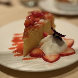Terzo - Almond cake