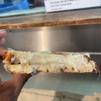 Beecher's Handmade Cheese - Grilled Cheese Sandwich - Cheese Shops Near Me - Seattle, Washington Beecher's Handmade Cheese - Grilled Cheese Sandwich - Cheese Shops Near Me - Seattle, Washington