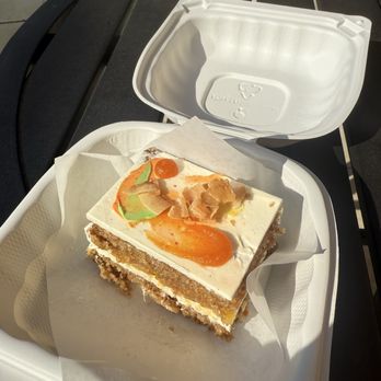 Paper Cake Shop - Carrot Cake - Patisserie/Cake Shop Near Me - Seattle, Washington