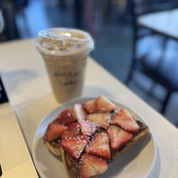 Zen Coffee Company - Tiffany Plaza - Strawberry Nutella Toast
