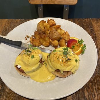 Kitchen Sunnyside - The classics Benny - Breakfast & Brunch Near Me - Mill Valley, California