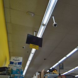 Dollar General - Inside