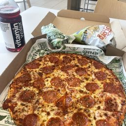 Pepperoni Pizzzzzza Pepperoni Pizzzzzza