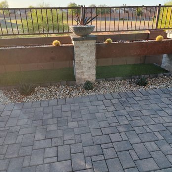 Big Bully Turf - Shady spot for the dogs too! - Artificial Turf Near Me - Scottsdale, Arizona Big Bully Turf - Shady spot for the dogs too! - Artificial Turf Near Me - Scottsdale, Arizona
