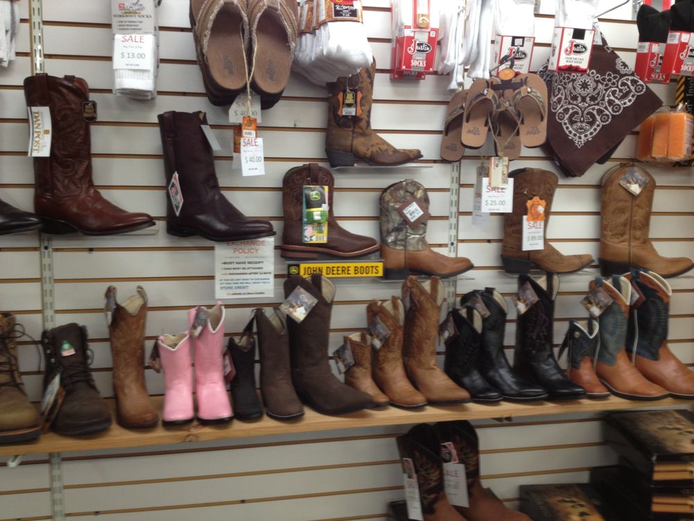 DIAMOND L WESTERN OUTFITTER 811 Collins Blvd, Covington, Louisiana