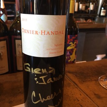 Locals Tasting Room - Wine Tasting Room Near Me - Geyserville, California Locals Tasting Room - Wine Tasting Room Near Me - Geyserville, California