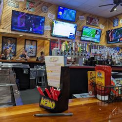 Rooster’s - Bar