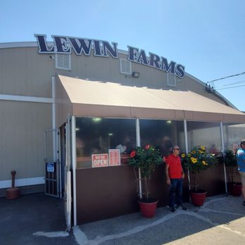 Lewin Farms - Pick Your Own Farms Near Me - Calverton, New York Lewin Farms - Pick Your Own Farms Near Me - Calverton, New York