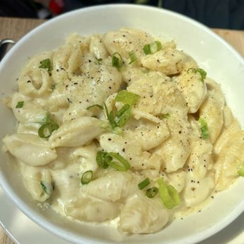 Sisters - Sisters Mac 'n Cheese - Music Venues Near Me - Brooklyn, New York