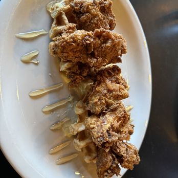 Snappy Pattys - Chicken and Waffles - New American Near Me - Medford, Massachusetts Snappy Pattys - Chicken and Waffles - New American Near Me - Medford, Massachusetts