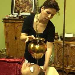 Motherlove Massage - Sirodhara