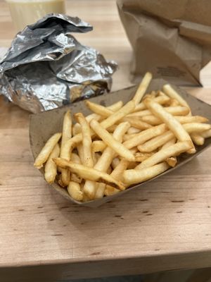 M Burger by null