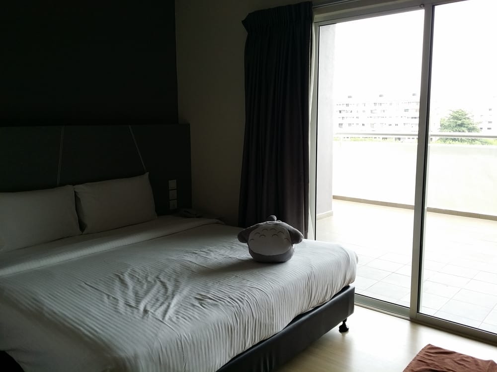 Marvelux Hotel