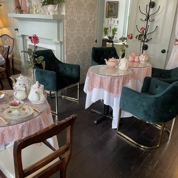 The Ginger Room - Main room upon arrival. Apparently "booked out" - Tea Rooms Near Me - Alpharetta, Georgia The Ginger Room - Main room upon arrival. Apparently "booked out" - Tea Rooms Near Me - Alpharetta, Georgia