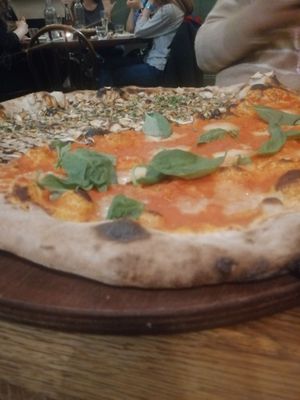 Homeslice Shoreditch by null