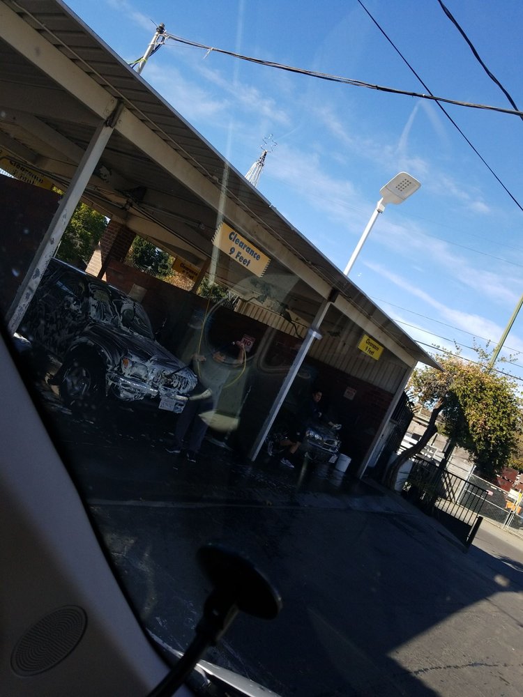 PALS QUICK CARWASH 26 Photos &amp; 47 Reviews Car Wash