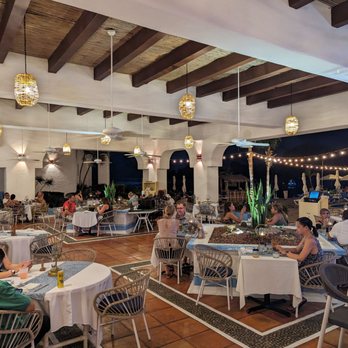 Las Palomas - Outdoor dining area - Mexican Near Me - Cabo San Lucas, BCS