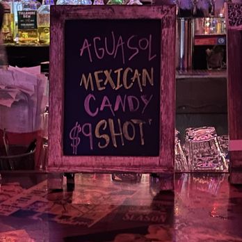 Lala’s Little Nugget - Dive Bars Near Me - Austin, Texas Lala’s Little Nugget - Dive Bars Near Me - Austin, Texas