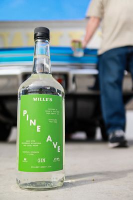 Wille's Tin Shop by null